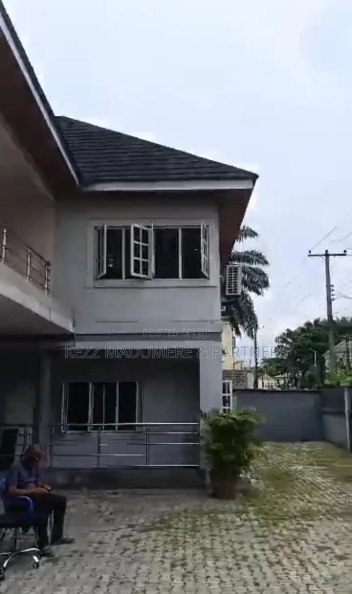 9bdrm Block of Flats in Mopol 19 , Gra Phase for sale in Port-Harcourt