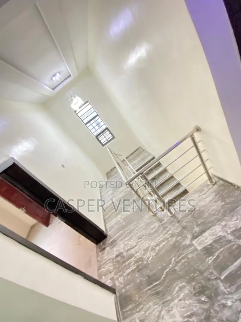 1bdrm Shared Apartment in Chevron for rent in Chevron