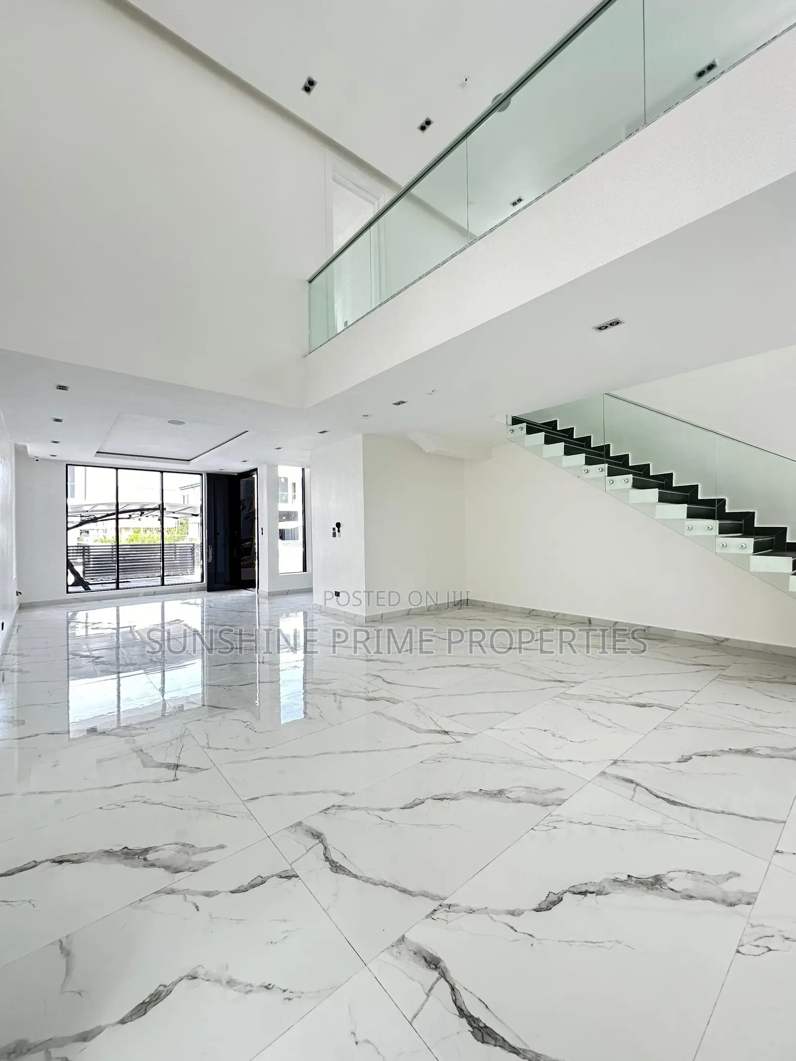 5bdrm Duplex in Lekki County for sale in Lekki