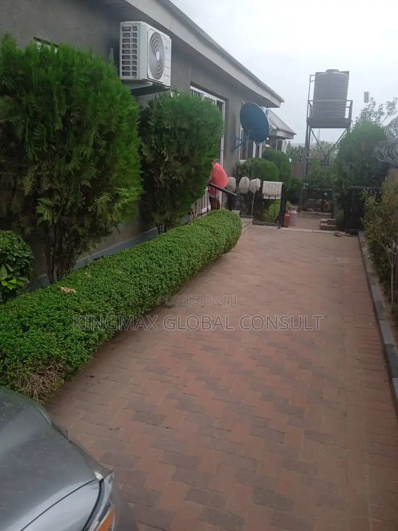 Furnished 3bdrm Bungalow in Lugbe District for sale in Lugbe District
