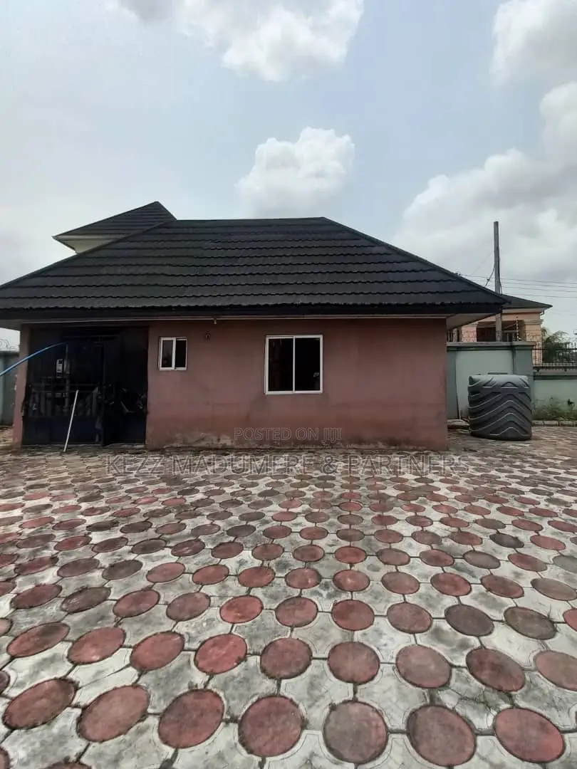 6bdrm Duplex in Eliozu , Port for sale in Port-Harcourt