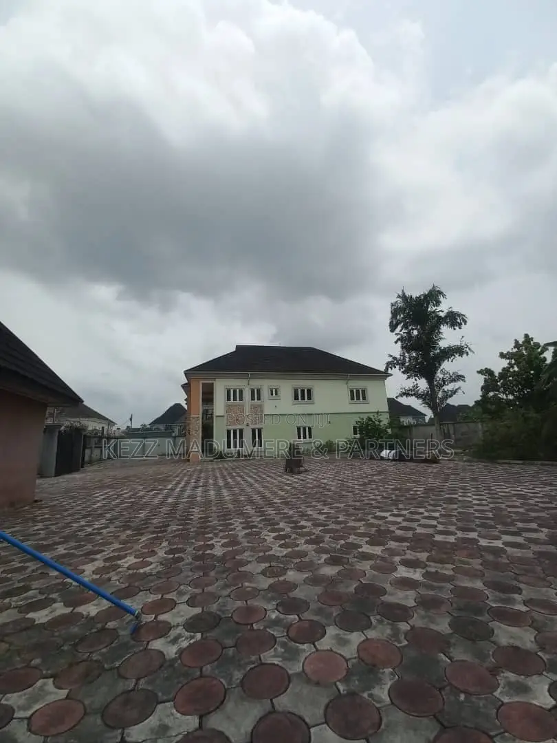 6bdrm Duplex in Eliozu , Port for sale in Port-Harcourt