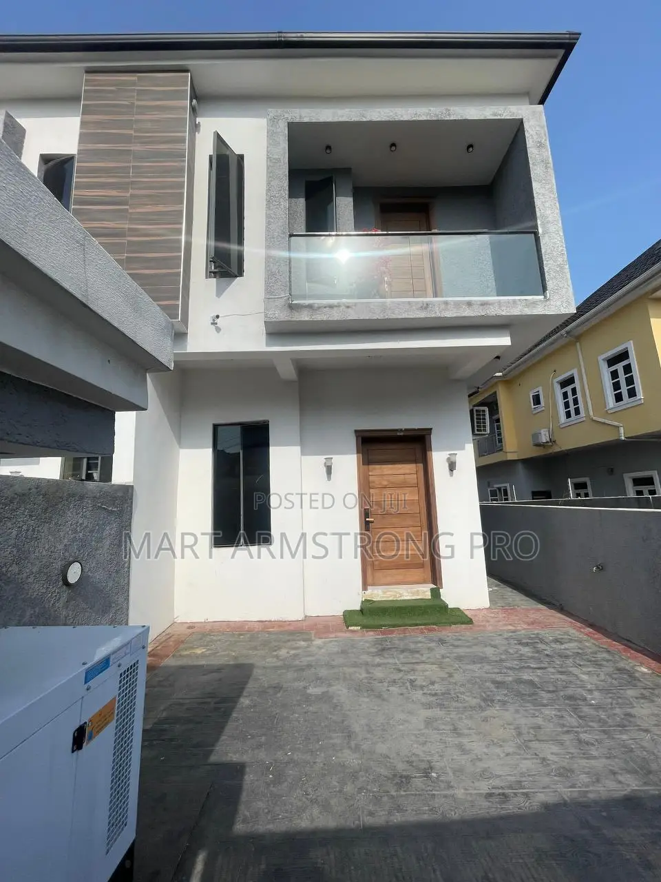 Furnished 4bdrm Duplex in Chevron for sale in Chevron