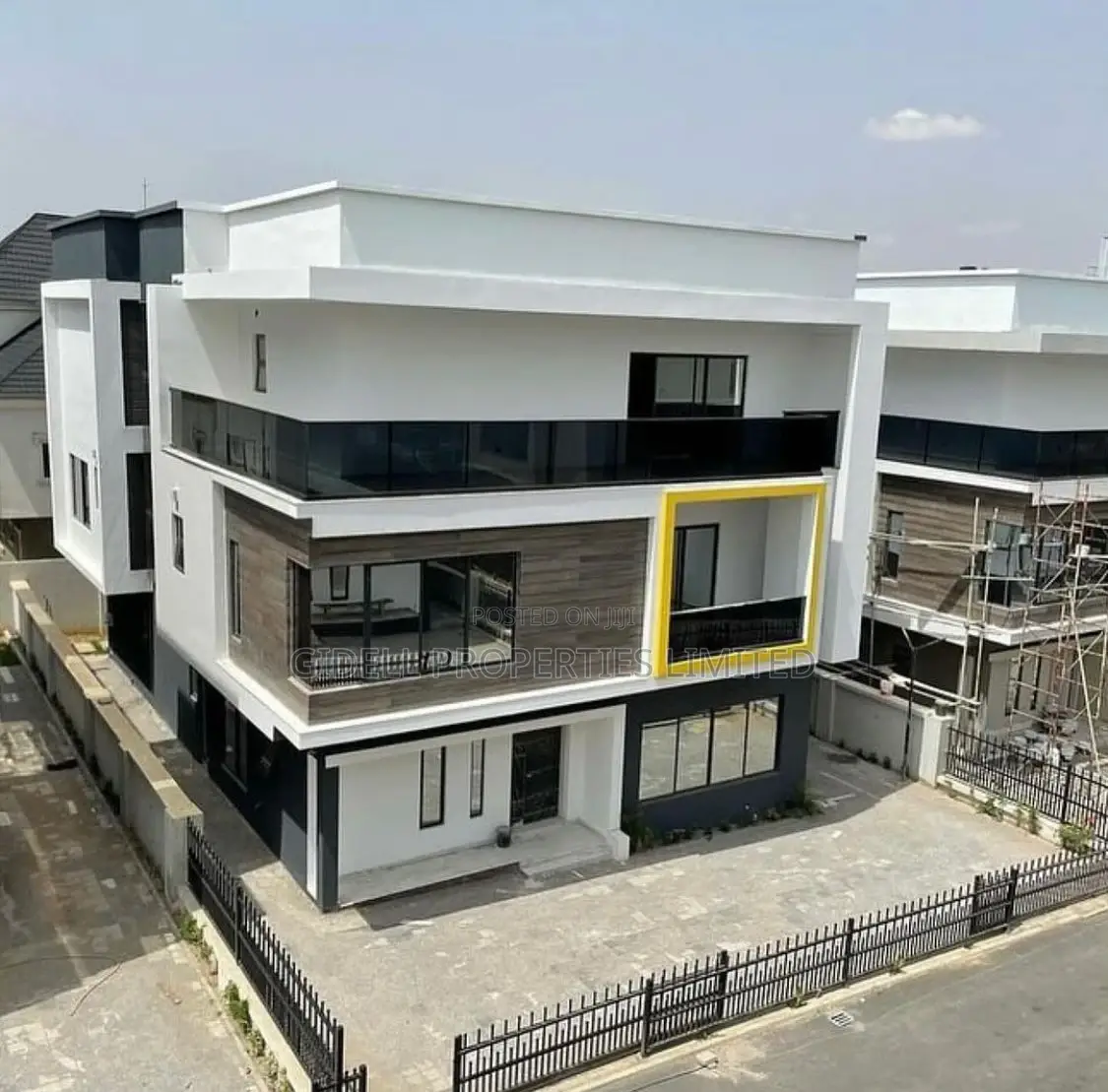 6bdrm Duplex in Guzape District for sale in Guzape District