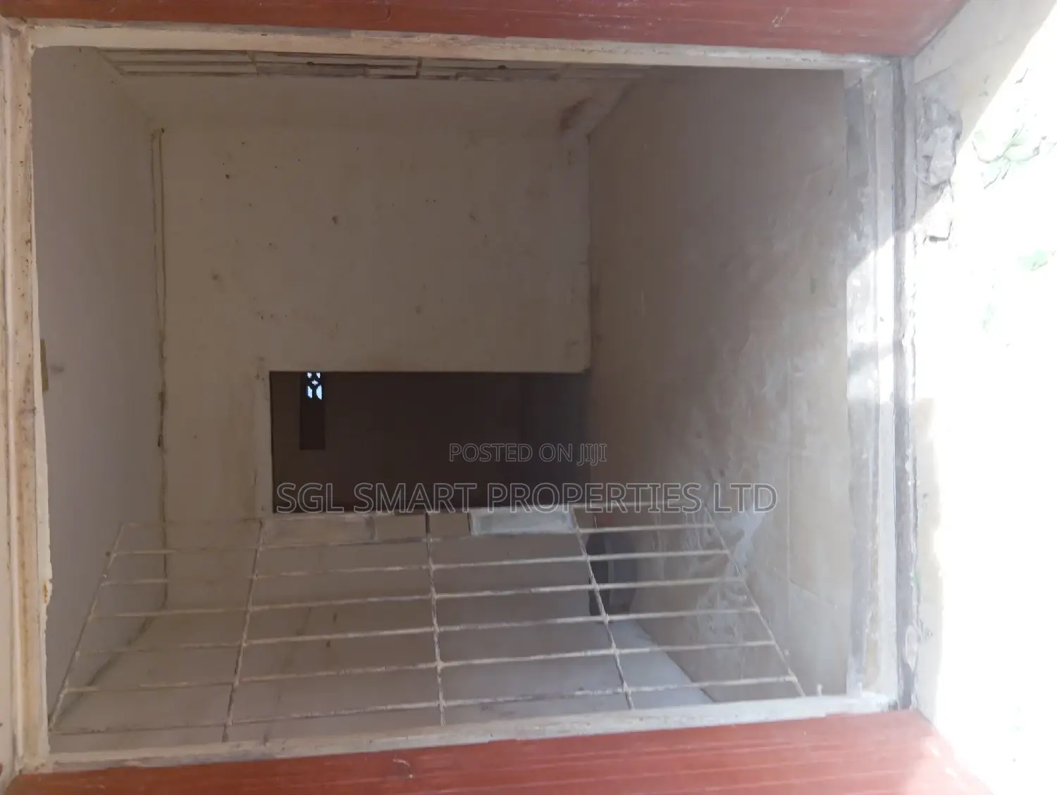 Shop to Let at Eke Awka Market in Awka