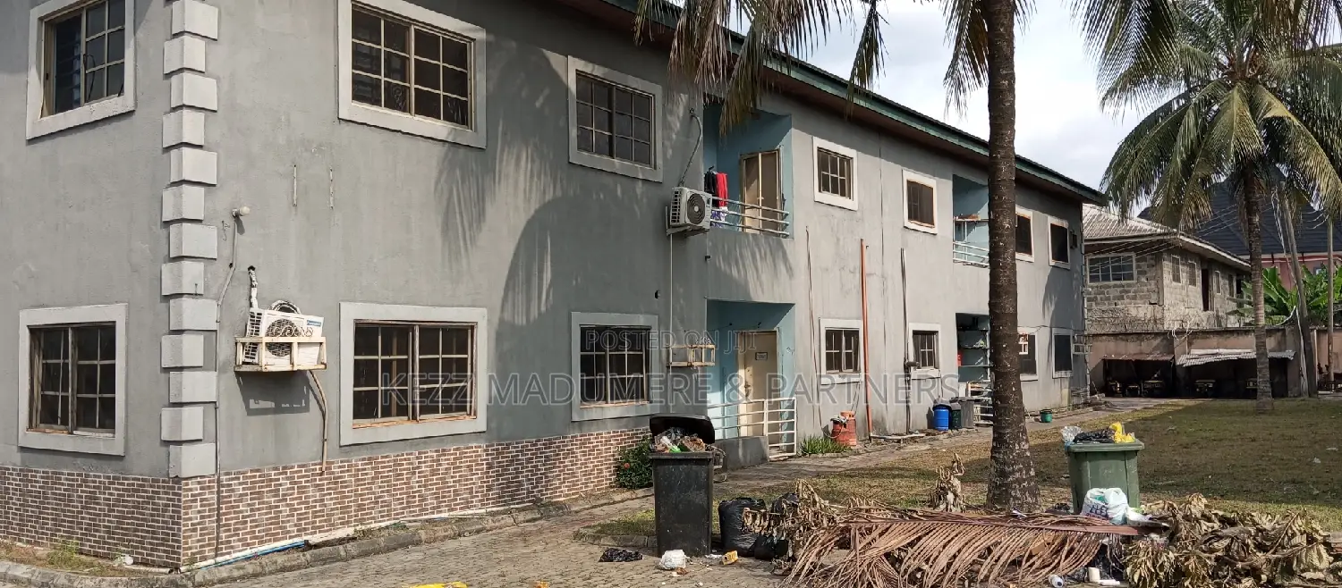 3bdrm Block of Flats in Aeroplane Drive ,, Port-Harcourt for sale in Port-Harcourt