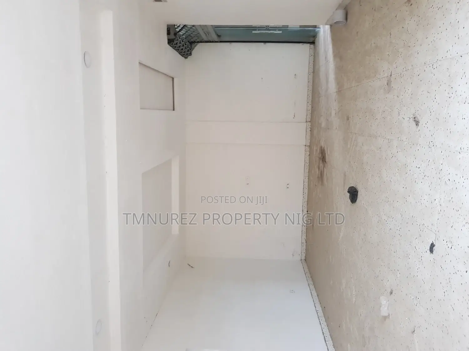 Shop to Let Orchid Road in Lekki