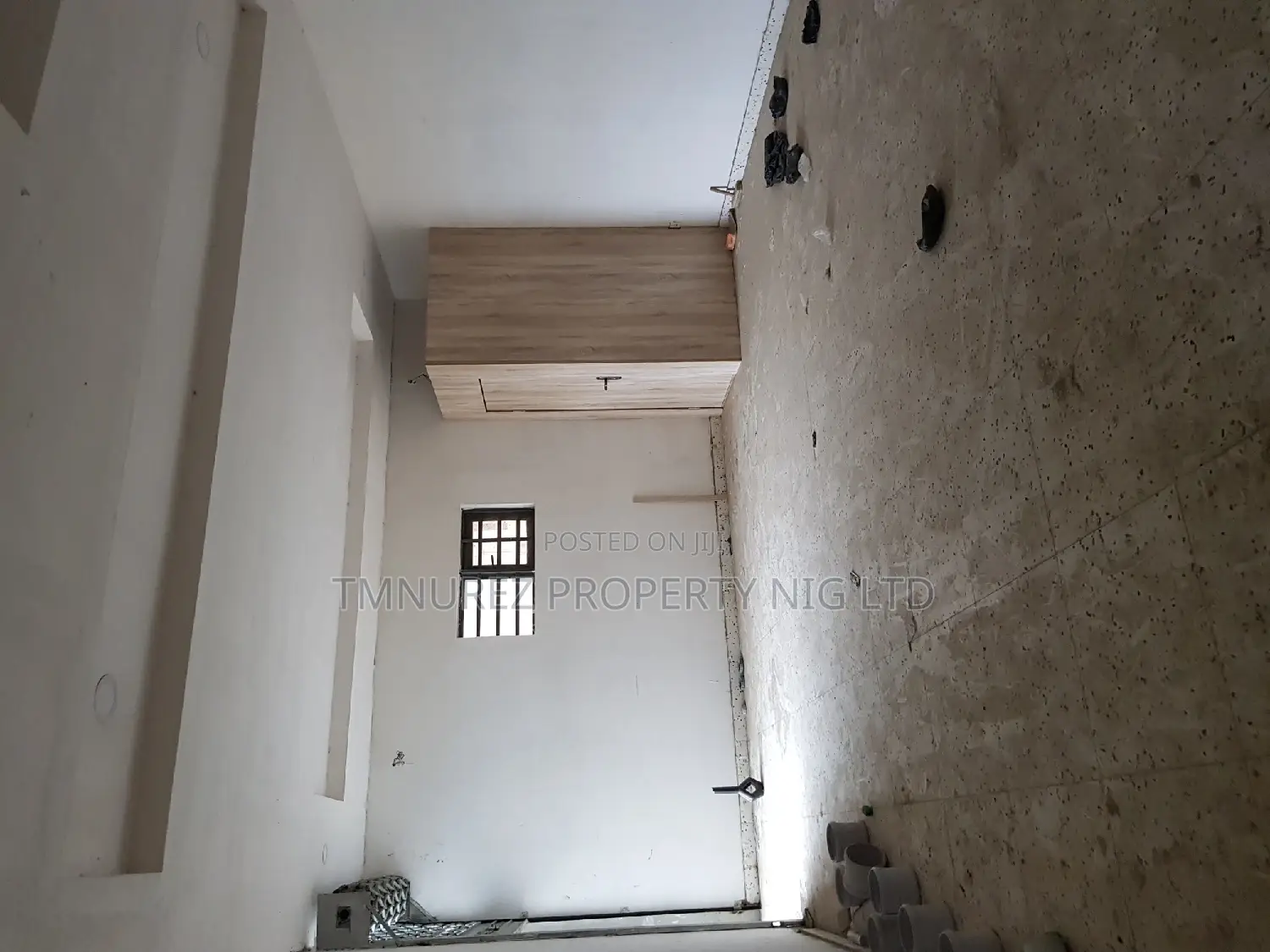 Shop to Let Orchid Road in Lekki