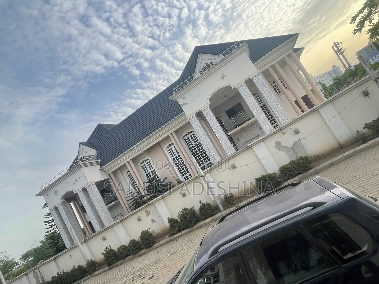 10bdrm Duplex in Mabushi Abuja for sale in Mabushi