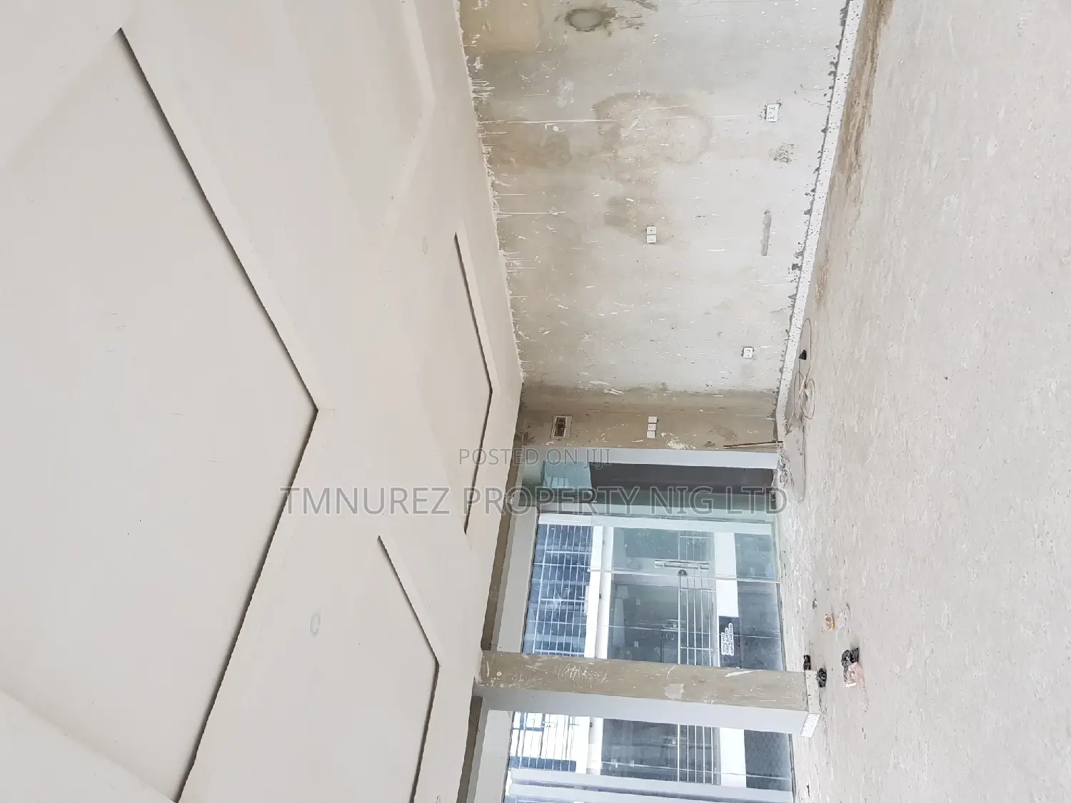 Shop Show Room for Sale in Lekki