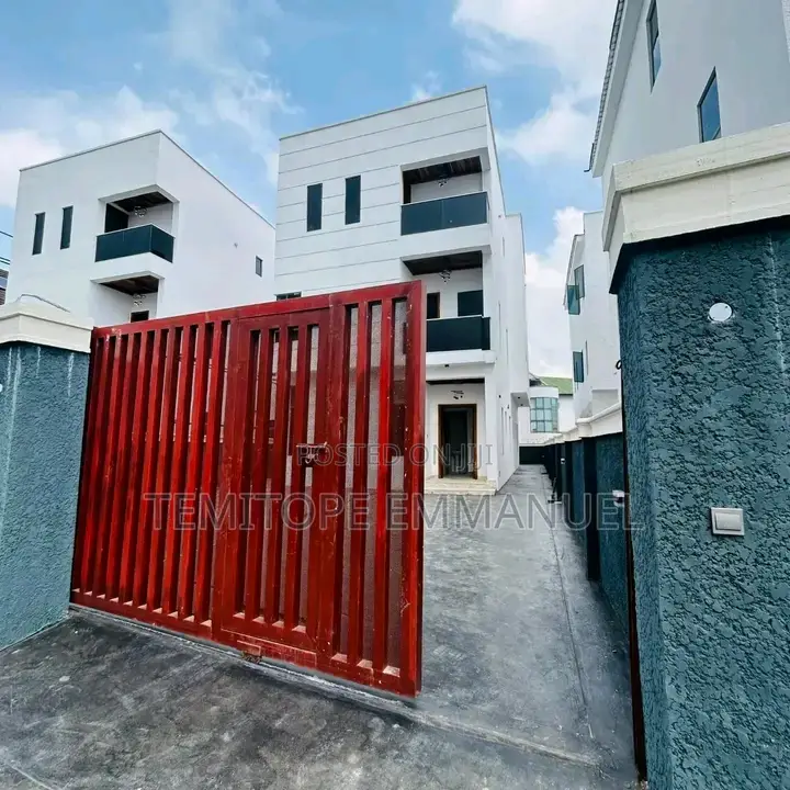 Furnished 5bdrm House in Ikeja Gra for sale in Ikeja GRA