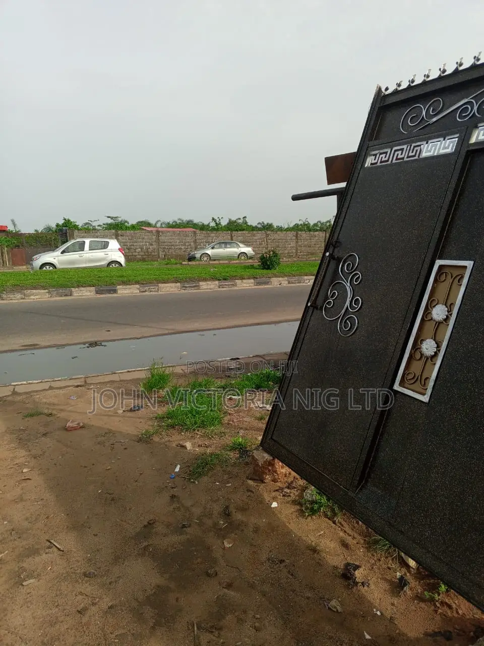 Land Reciept, Deed Of Agreement, Registered Survey Plan in Ikotun/Igando