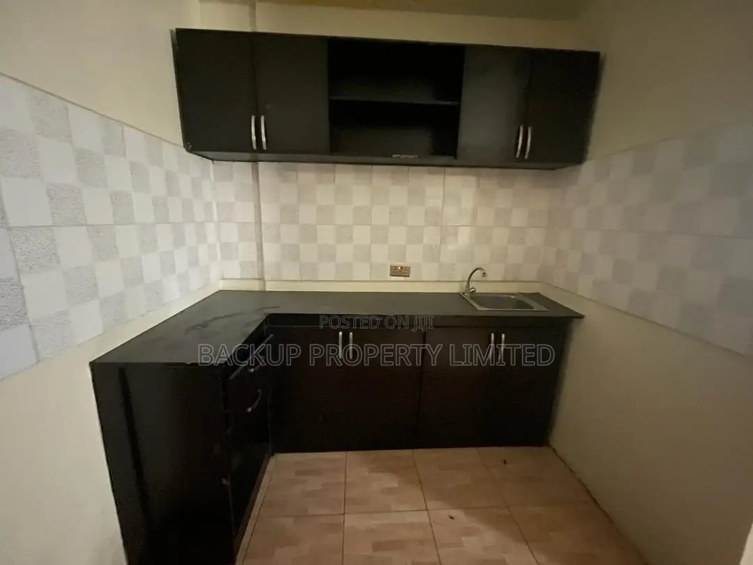 Furnished Studio Apartment in Adebisi Street, Alagomeji for rent in Alagomeji