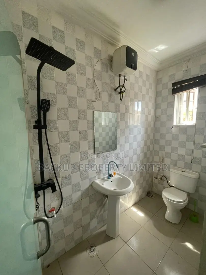 Furnished Studio Apartment in Adebisi Street, Alagomeji for rent in Alagomeji