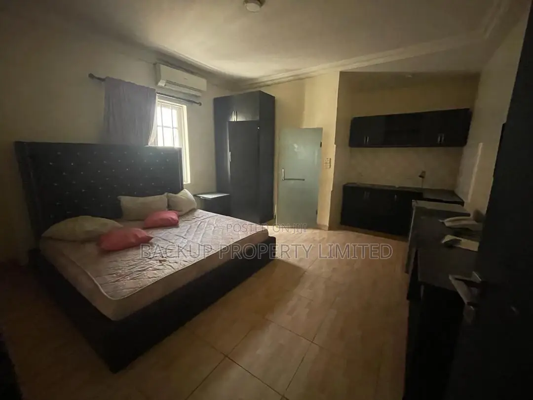 Furnished Studio Apartment in Adebisi Street, Alagomeji for rent in Alagomeji