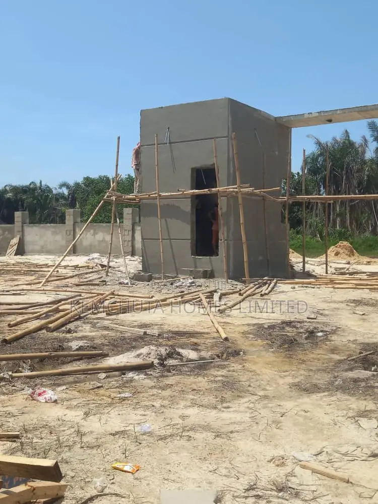We're Giving An Extra Free Plot With A Discount For 6pltos in Awoyaya