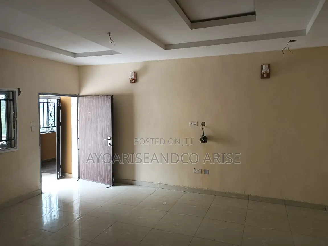 2bdrm Block of Flats in River Park, Lugbe District for rent in Lugbe District