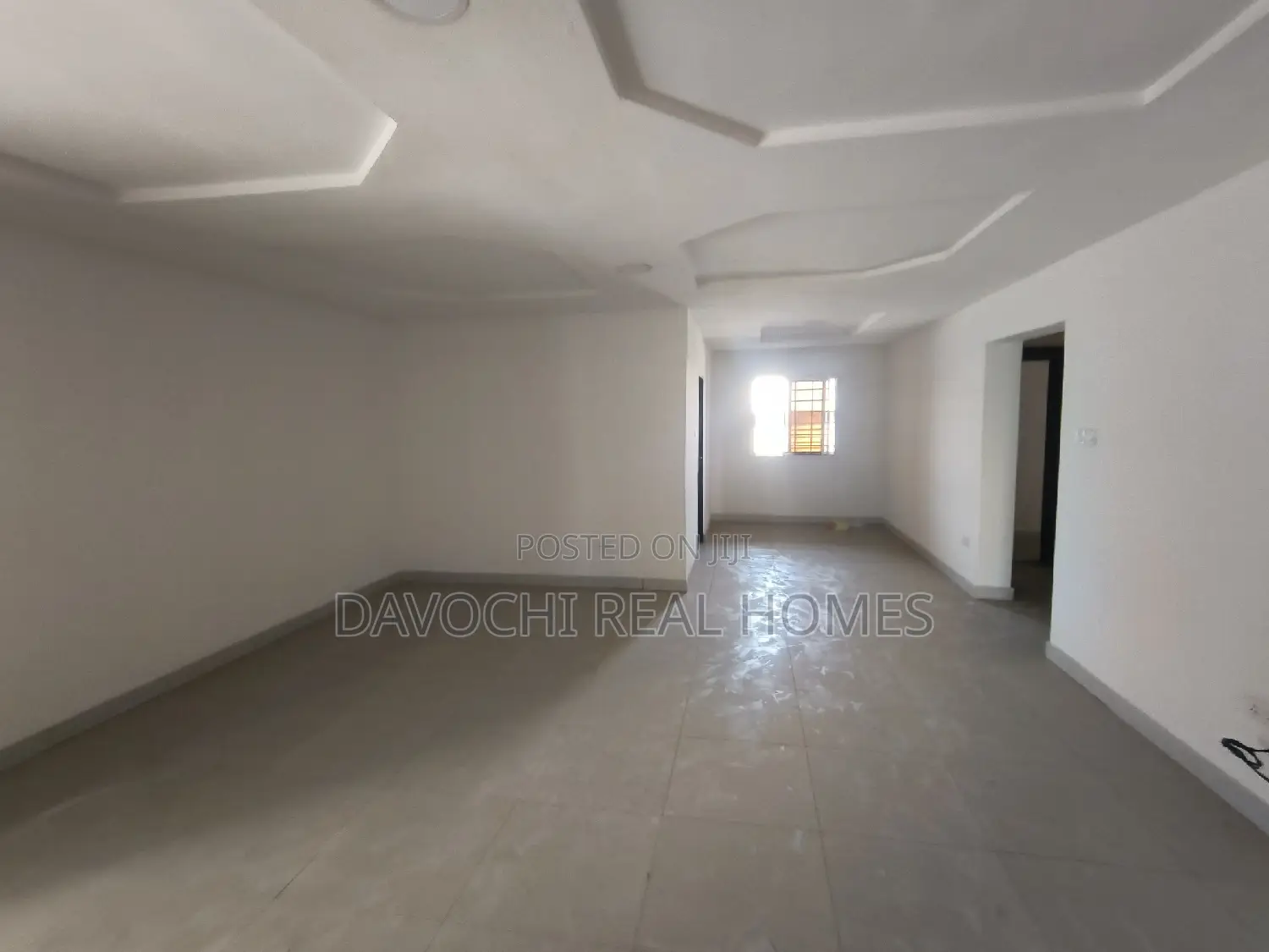 3bdrm Apartment in Orchid Road, Lekki for sale in Lekki