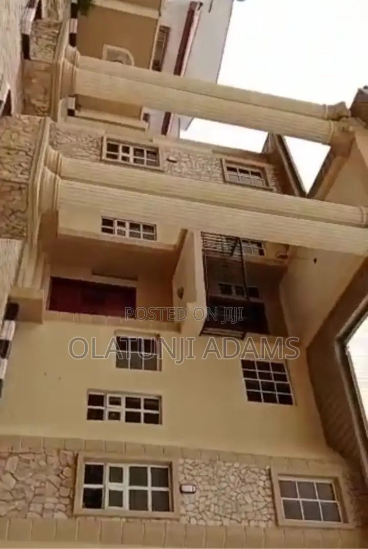 Furnished 9bdrm Duplex in Gra Okefia, Osogbo for sale in Osogbo