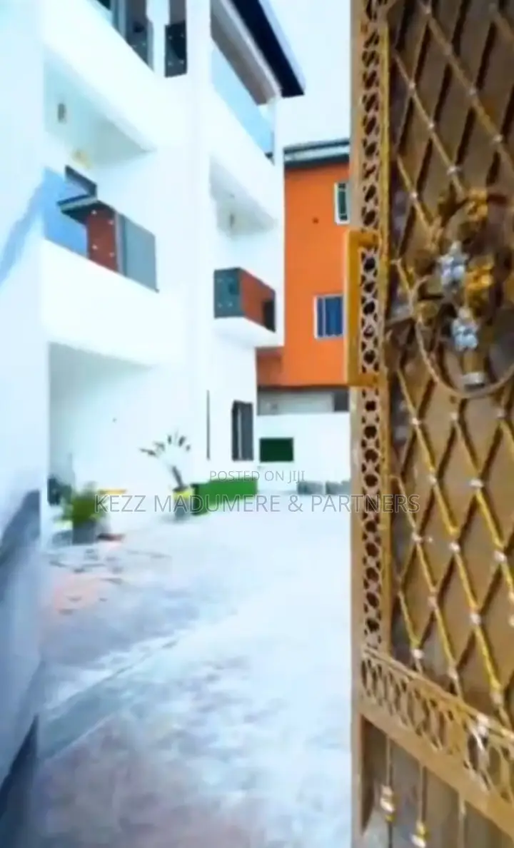 6bdrm Duplex in Nvuigwe Woji, Port for sale in Port-Harcourt