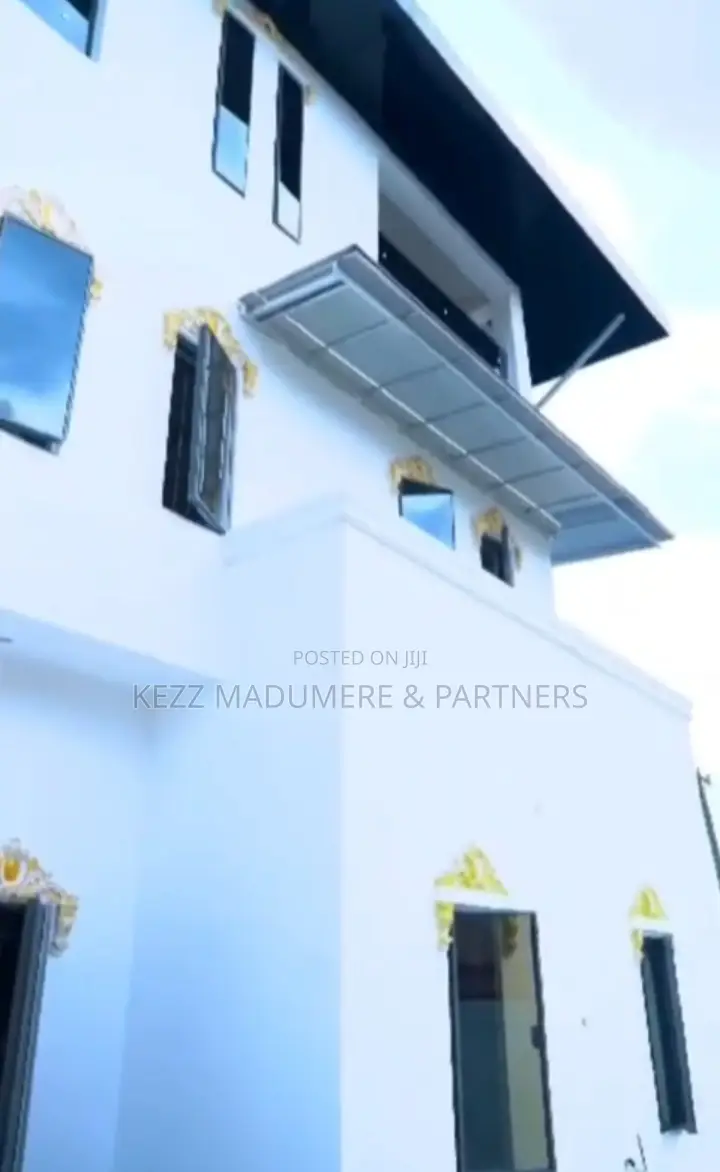 6bdrm Duplex in Nvuigwe Woji, Port for sale in Port-Harcourt