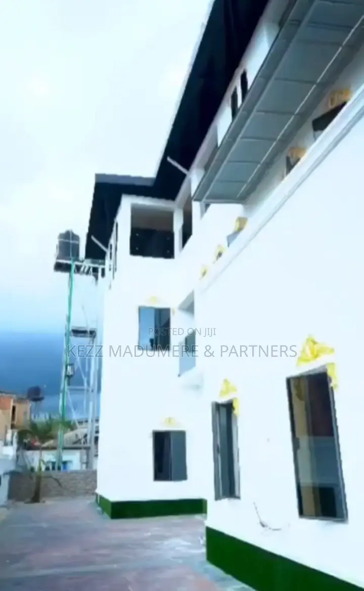 6bdrm Duplex in Nvuigwe Woji, Port for sale in Port-Harcourt