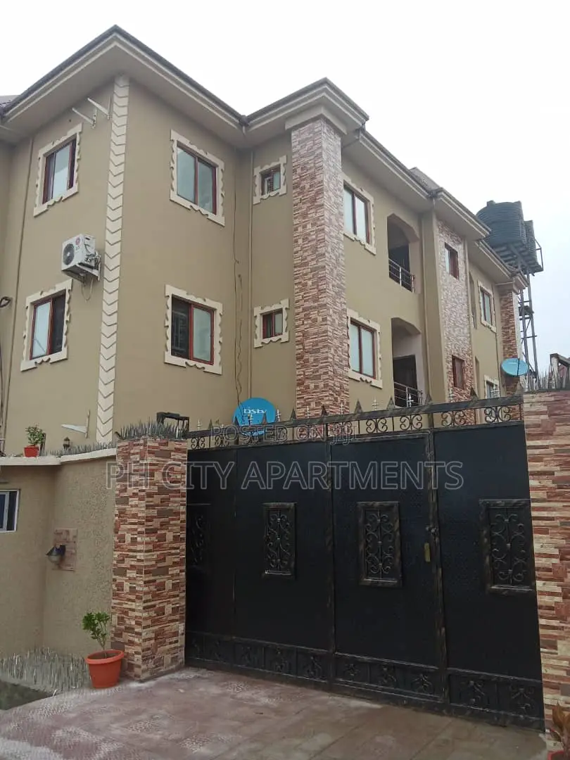 2bdrm Block of Flats in Port-Harcourt for sale in Port-Harcourt