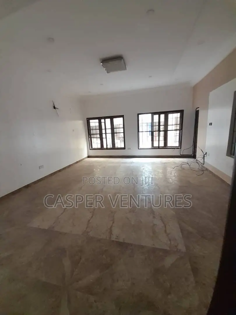 Mini Flat in Cruiz, Ikate for rent in Ikate