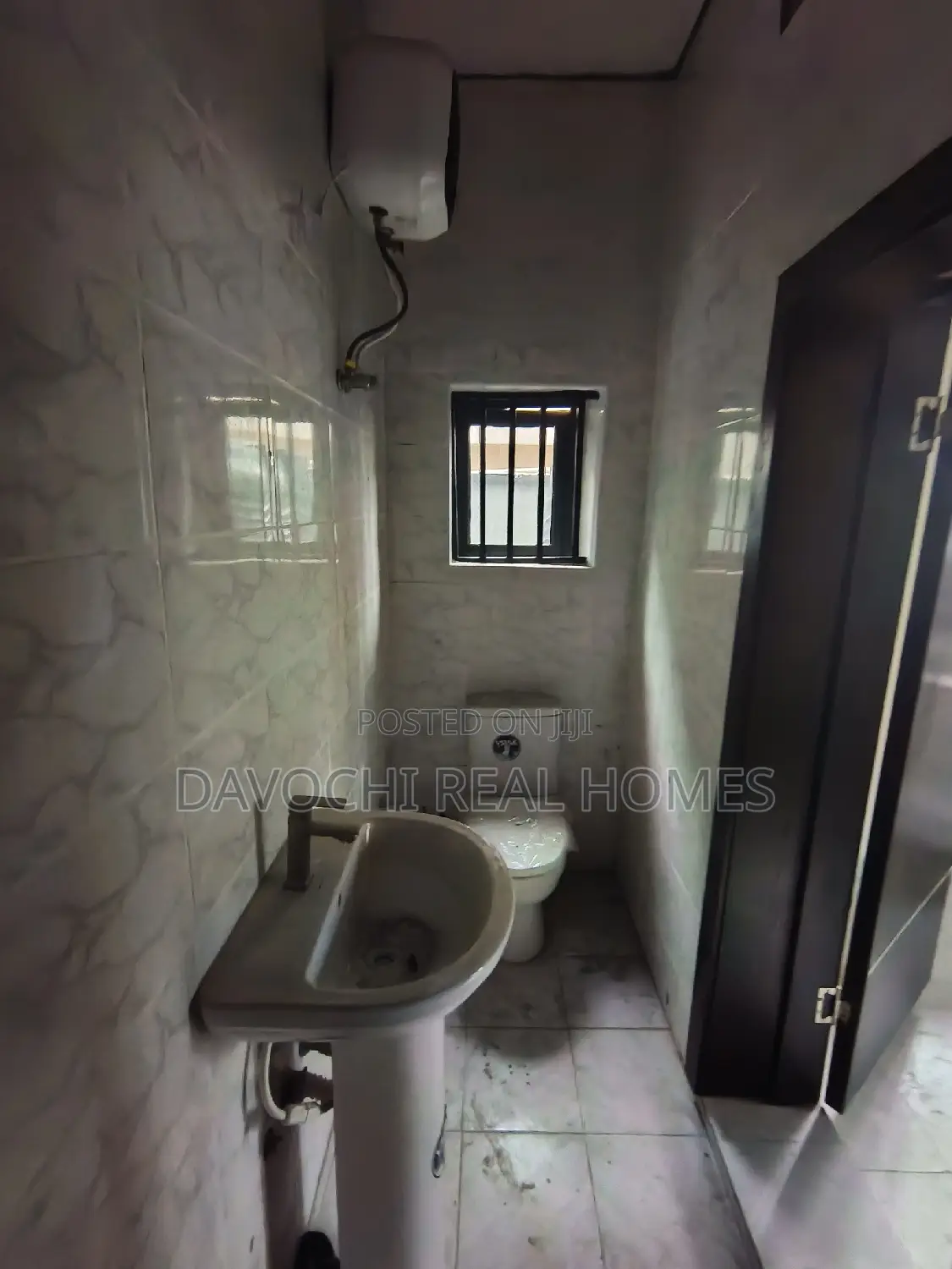 3bdrm Apartment in Osapa London, Lekki for rent in Lekki