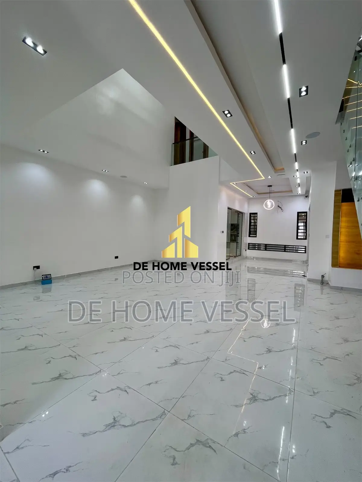 5bdrm Duplex in Osapa london for sale in Osapa london