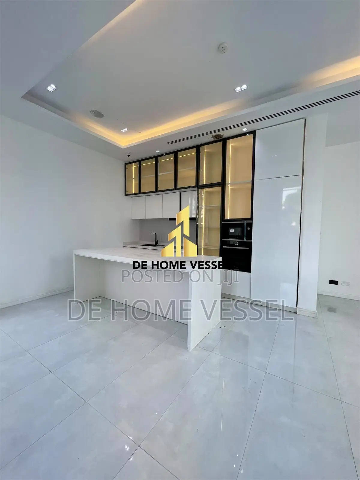 5bdrm Duplex in Lekki Phase 1 for sale in Lekki Phase 1