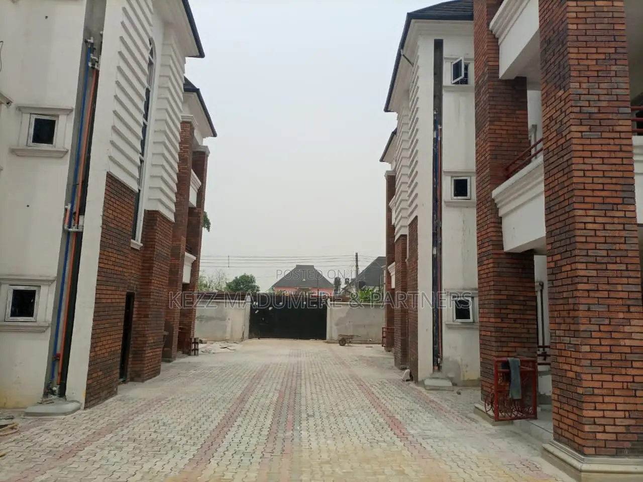 12bdrm Block of Flats in Egbelu Avenue , Off, Port-Harcourt for sale in Port-Harcourt