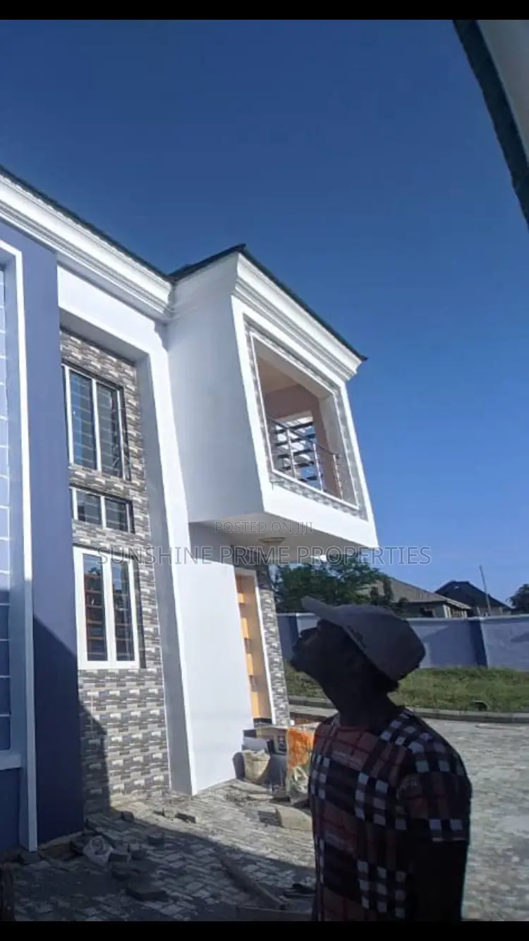 4bdrm Duplex in , Graceland Estate for sale in Akure