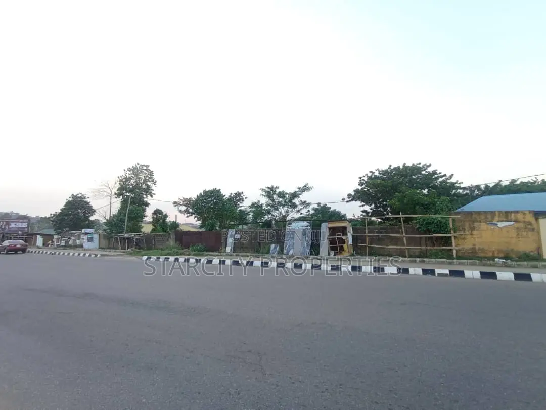 20plots of Land With C of O Along Abiola Express Near NNPC in Abeokuta South