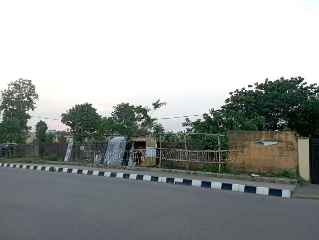 20plots of Land With C of O Along Abiola Express Near NNPC in Abeokuta South
