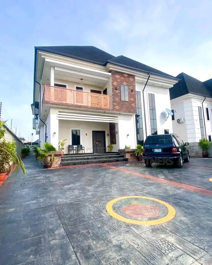 5bdrm Duplex in Cedarwood Estate, Port-Harcourt for sale in Port-Harcourt