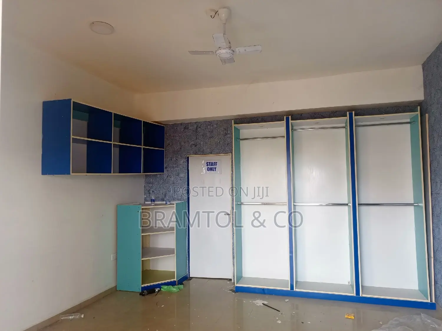 38 SQM Office/Shop Space in a Clean Plaza in Wuye