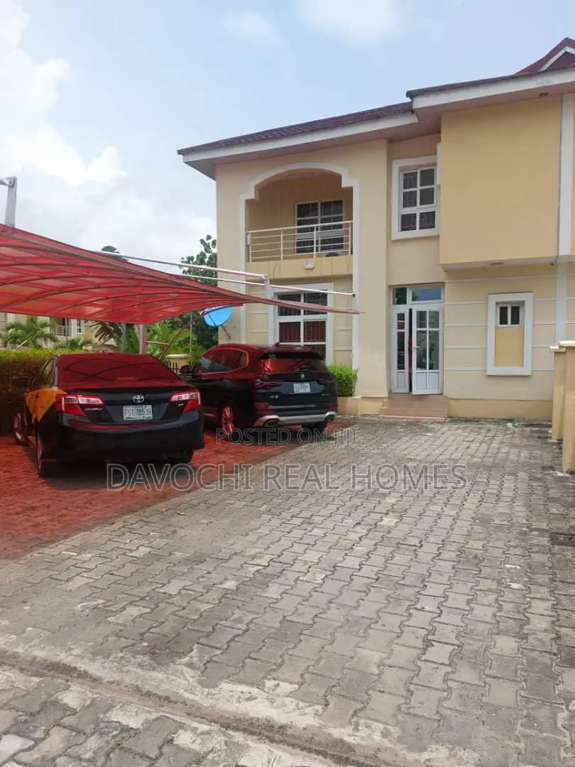 4bdrm Duplex in Osapa London Estate, Lekki for rent in Lekki