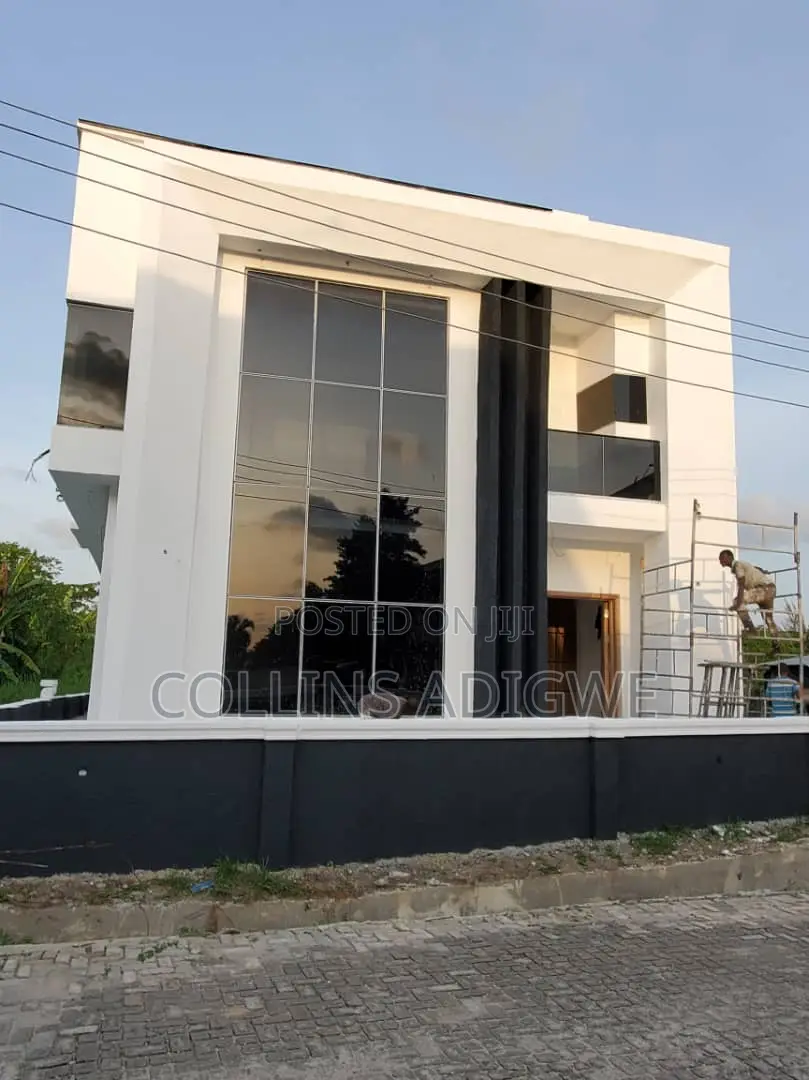 4bdrm Duplex in Lekki Garden for sale in Lekki Gardens Estate