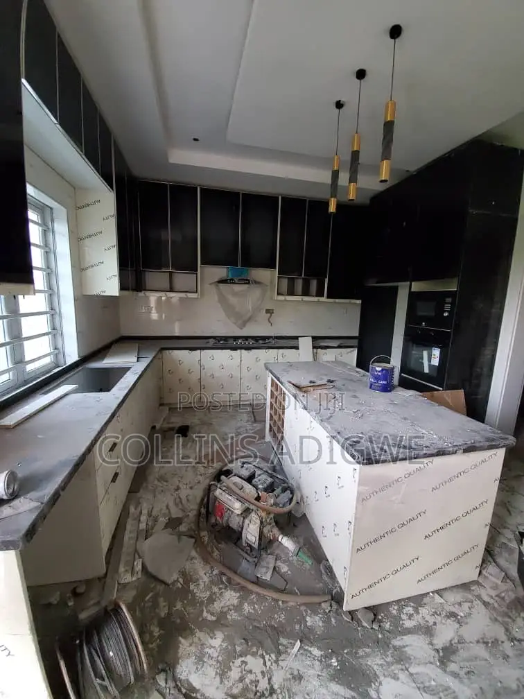 4bdrm Duplex in Lekki Garden for sale in Lekki Gardens Estate