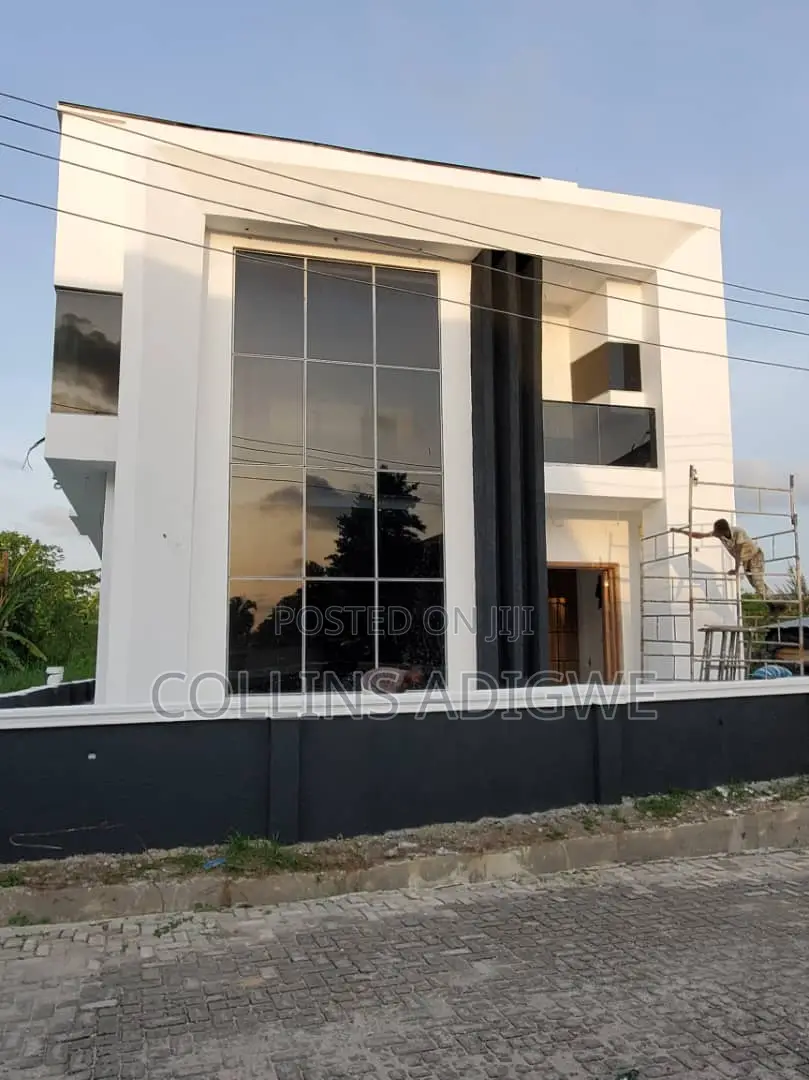 4bdrm Duplex in Lekki Garden for sale in Lekki Gardens Estate