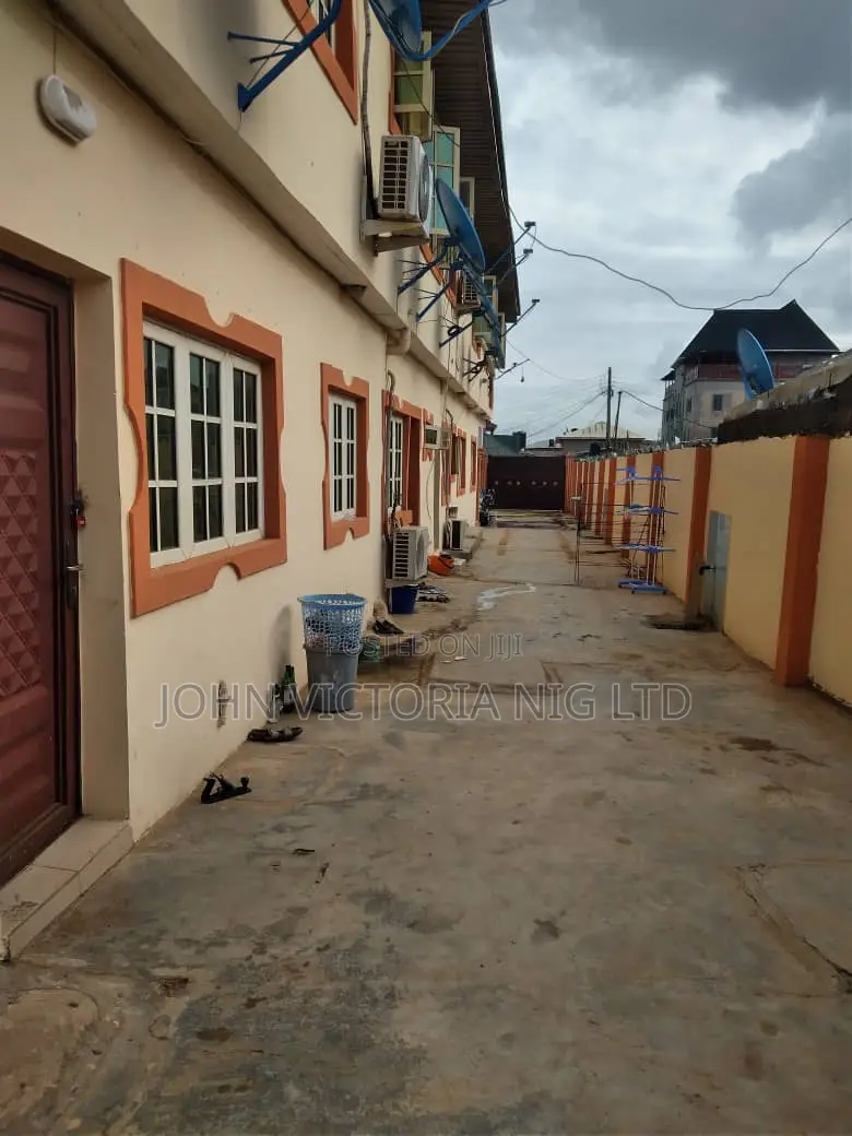 13bdrm Block of Flats in Seliat Estate Egbeda for sale in Egbeda