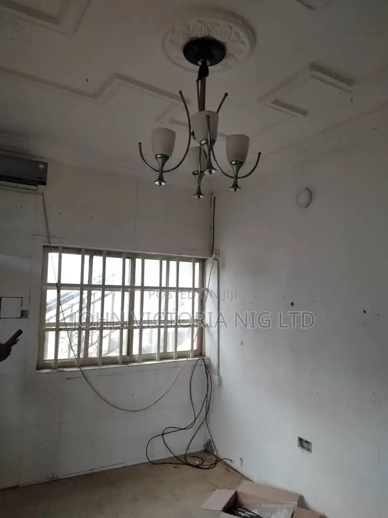 13bdrm Block of Flats in Seliat Estate Egbeda for sale in Egbeda