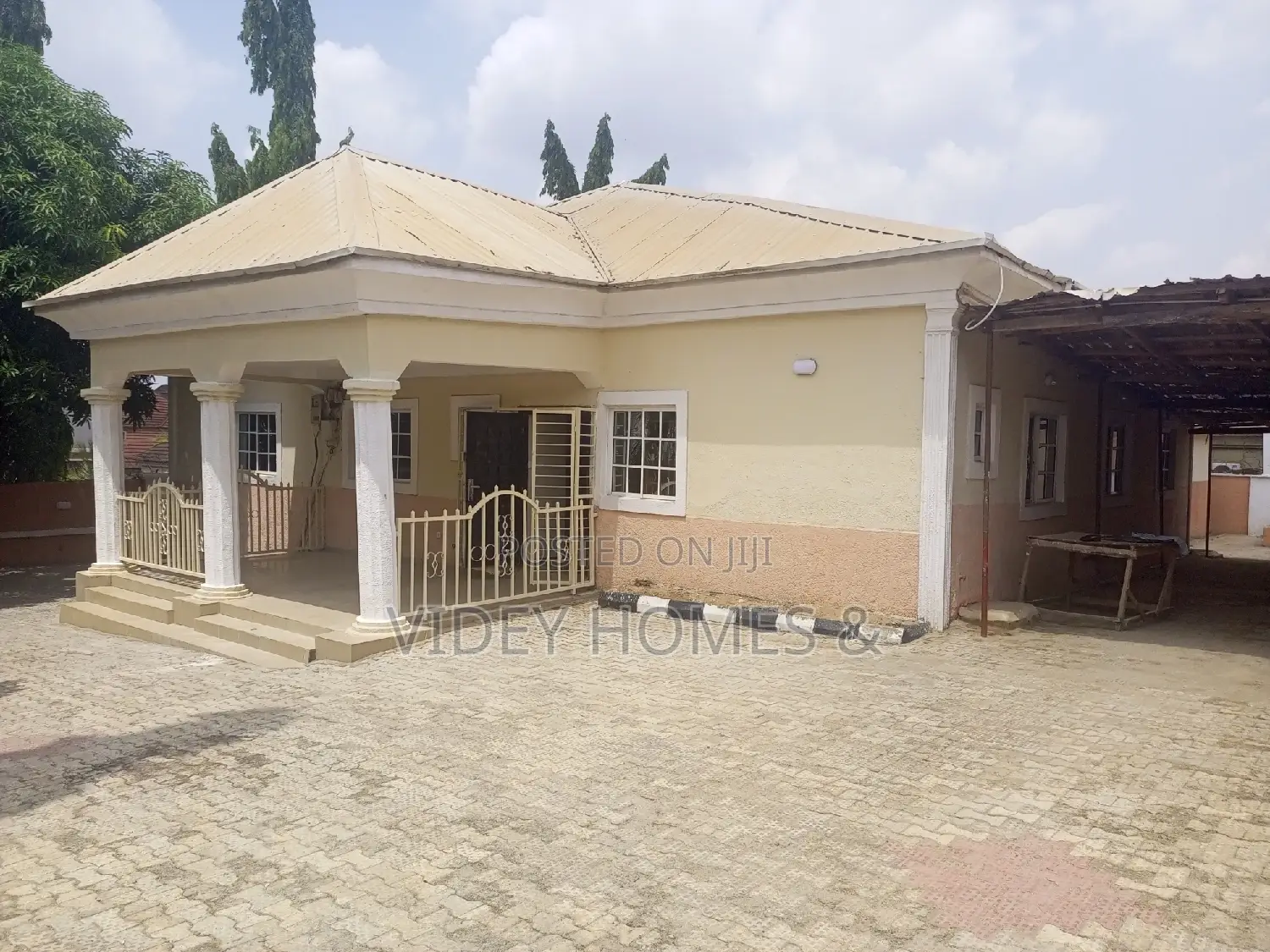 3bdrm Bungalow in Basic Estate, Lokogoma for sale in Lokogoma