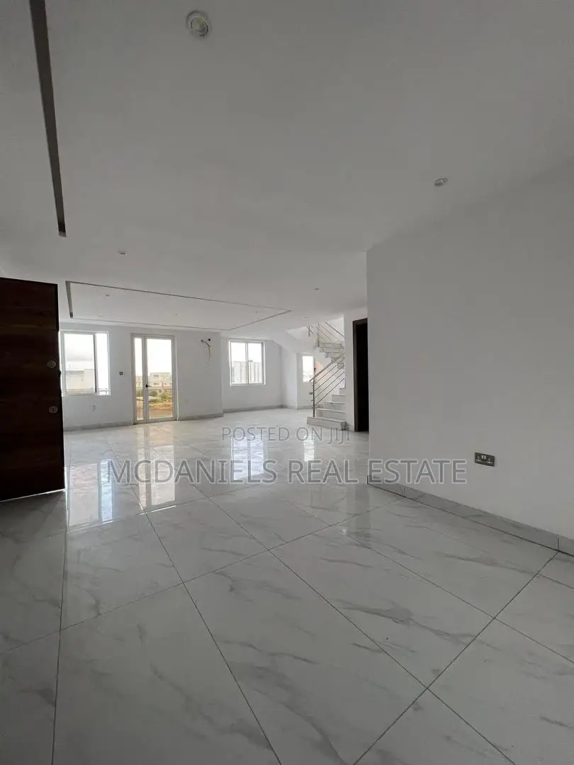3bdrm Apartment in Old Ikoyi for sale in Old Ikoyi
