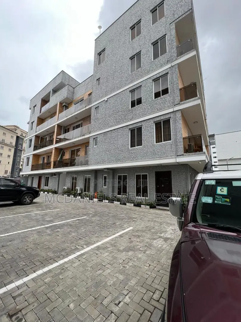 3bdrm Apartment in Old Ikoyi for sale in Old Ikoyi