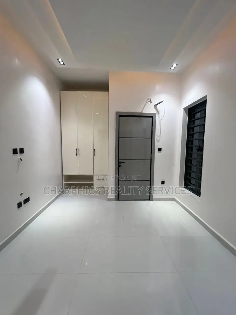 5bdrm Duplex in Ajah for sale in Ajah