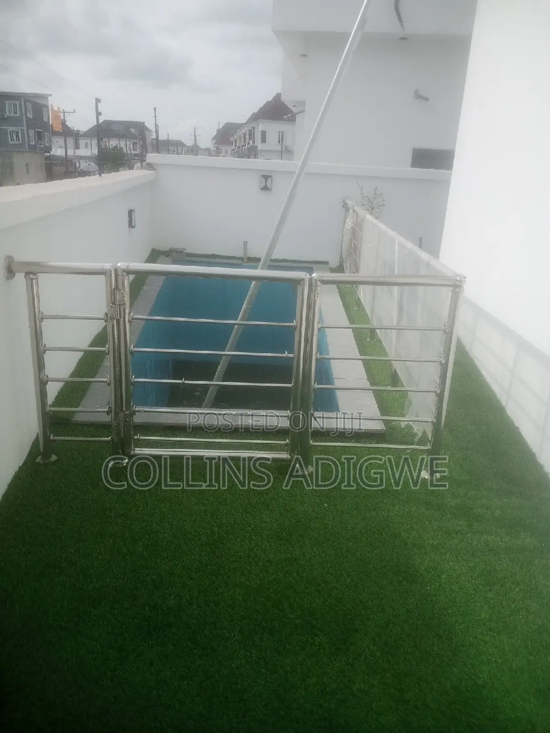 5bdrm Duplex in Chevron for sale in Chevron