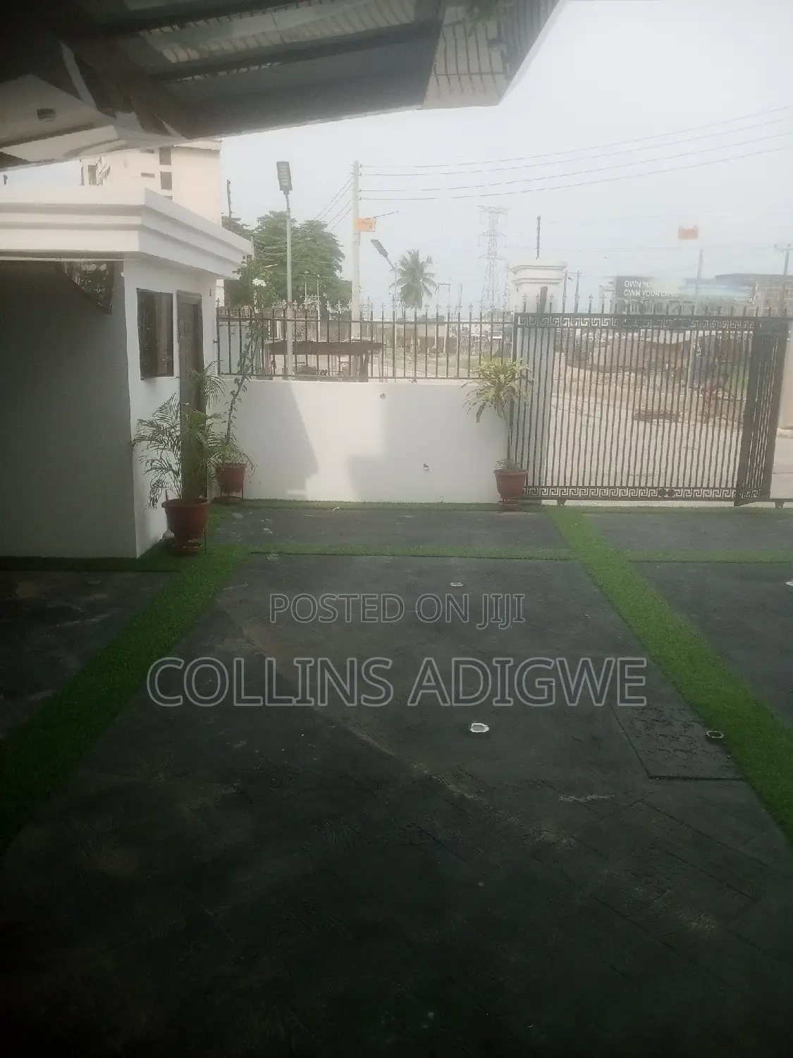 5bdrm Duplex in Chevron for sale in Chevron