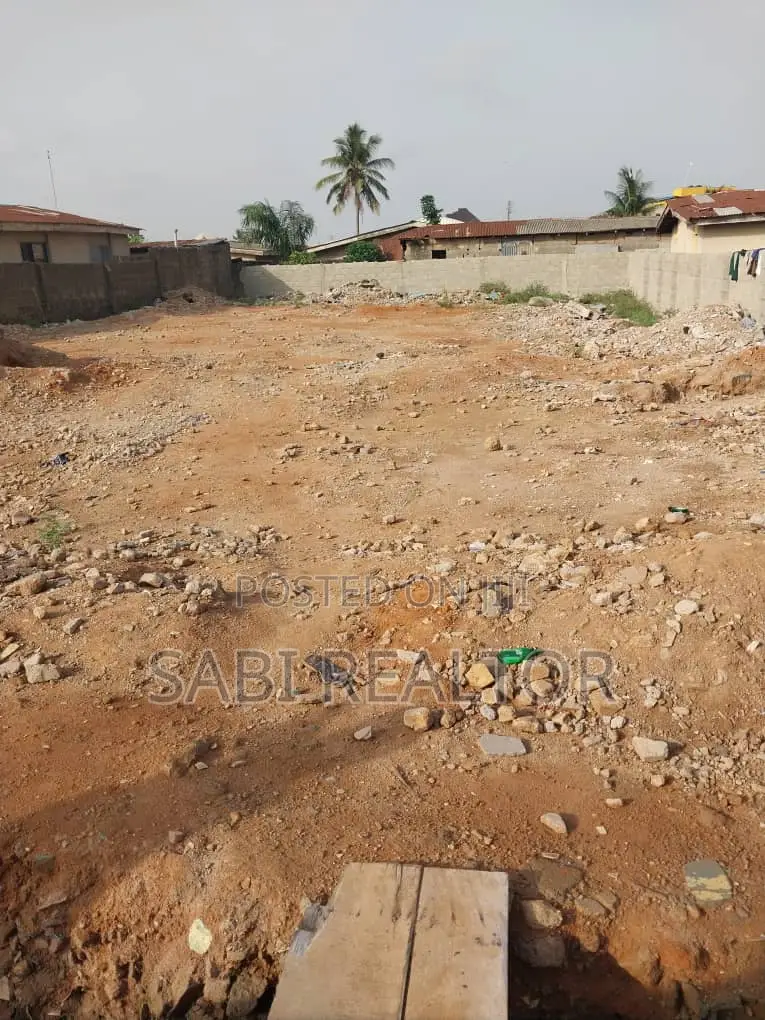 Standard Full Plot Suitable for Commercial/Residential Use in Iyana Ipaja